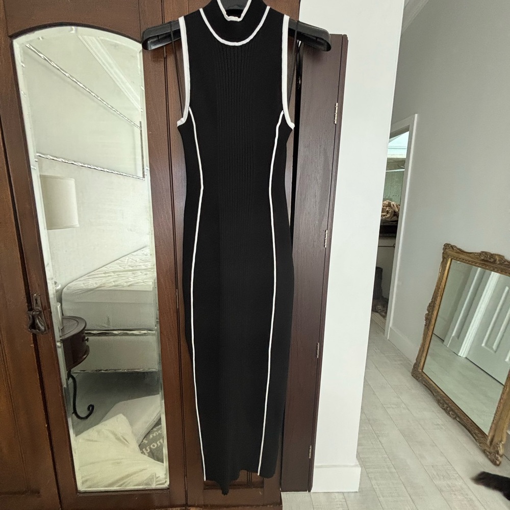Express Black and White Bodycon Midi Sweater Dress xs